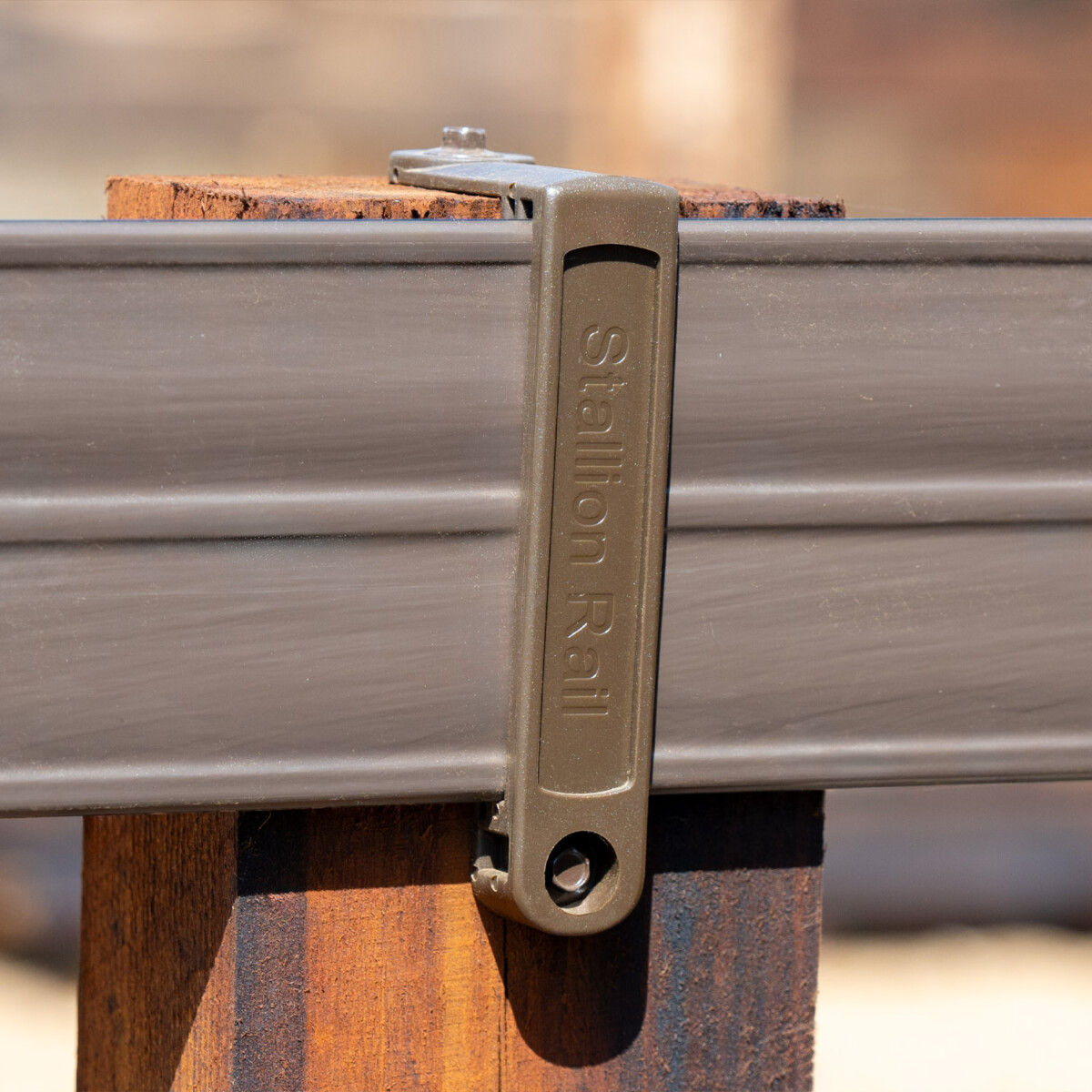 Stallion Rail Top Bracket - Image 2